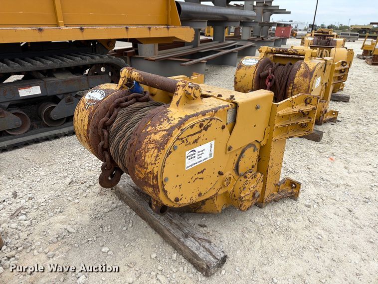image for item FN3881 Paccar PA56 winch