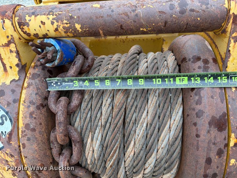 image for item FN3881 Paccar PA56 winch