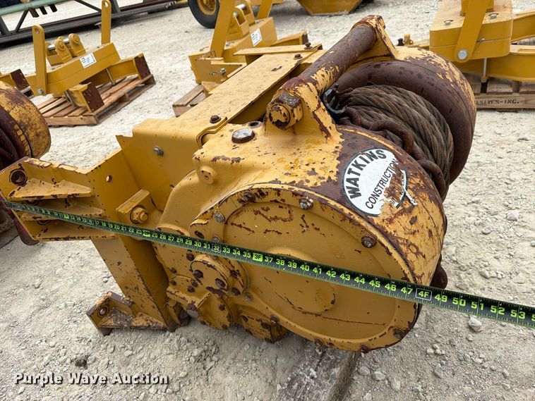 image for item FN3881 Paccar PA56 winch