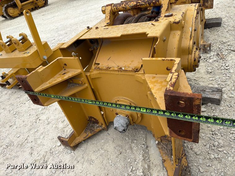 image for item FN3881 Paccar PA56 winch