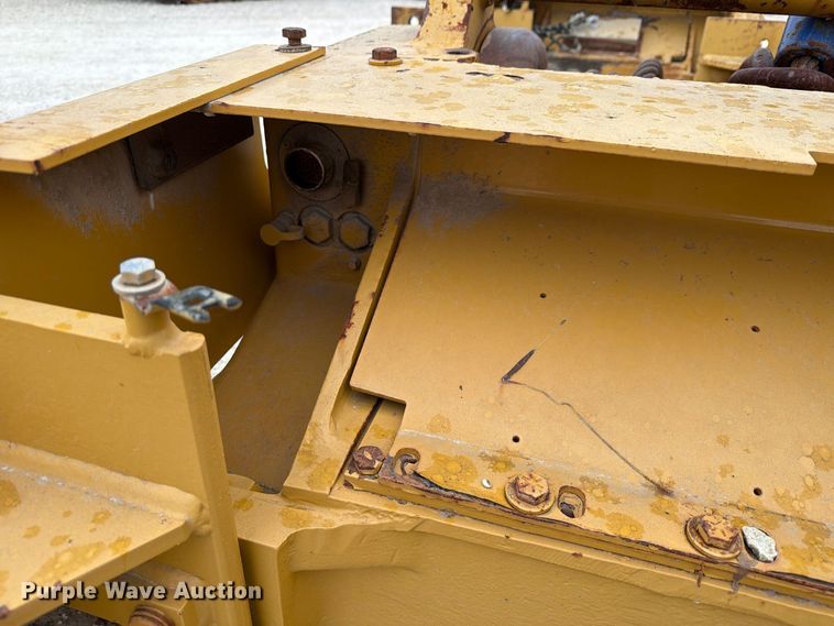 image for item FN3881 Paccar PA56 winch