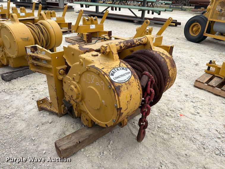 image for item FN3882 Paccar PA56 winch