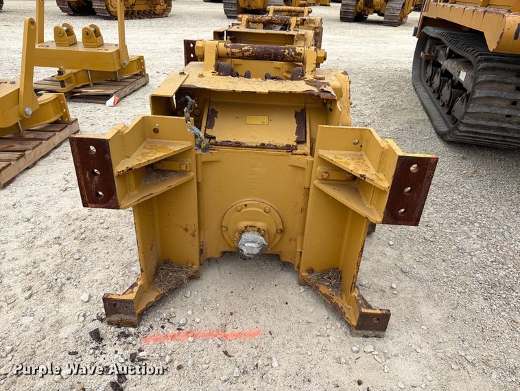 image for item FN3882 Paccar PA56 winch