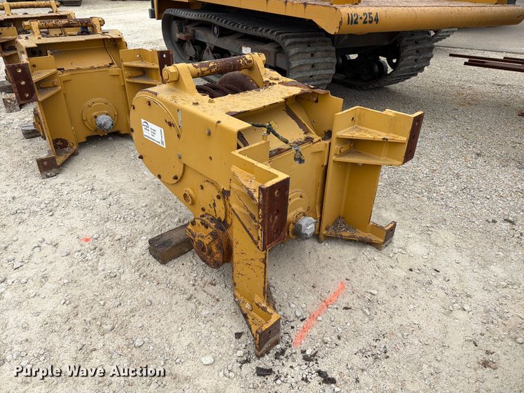 image for item FN3882 Paccar PA56 winch