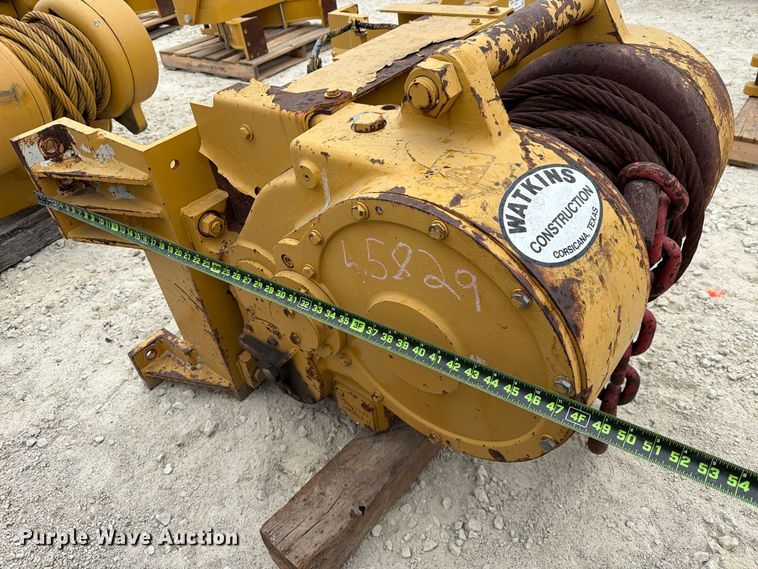 image for item FN3882 Paccar PA56 winch