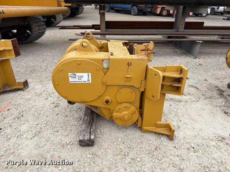 image for item FN3883 Paccar PA56 winch