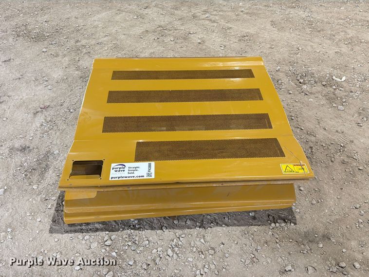 image for item FN3888 Caterpillar 330 excavator compartment doors