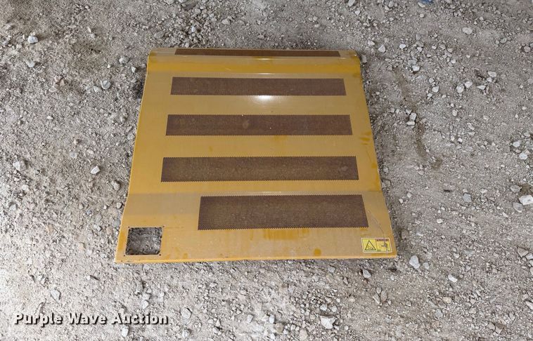 image for item FN3888 Caterpillar 330 excavator compartment doors