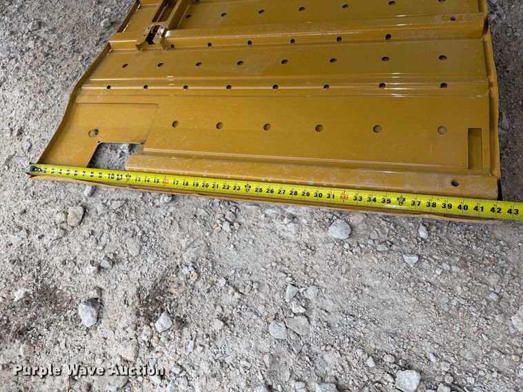 image for item FN3888 Caterpillar 330 excavator compartment doors