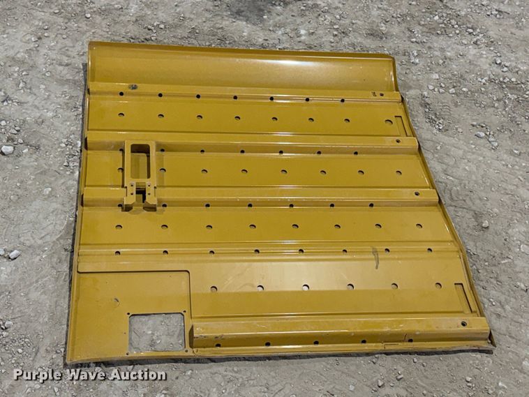 image for item FN3888 Caterpillar 330 excavator compartment doors