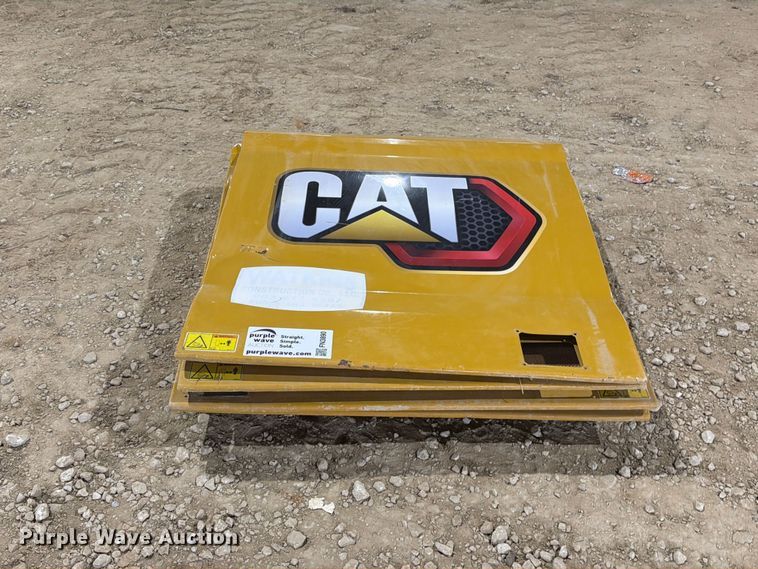 image for item FN3890 Caterpillar 330 excavator compartment doors