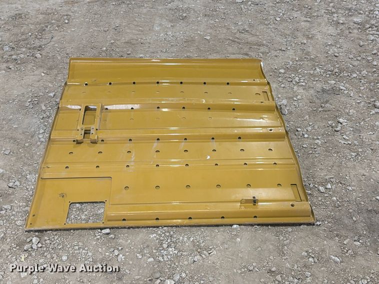 image for item FN3890 Caterpillar 330 excavator compartment doors