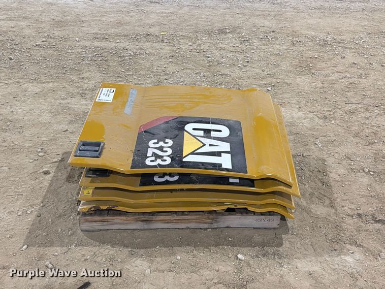 image for item FN3891 Caterpillar 323 excavator compartment doors