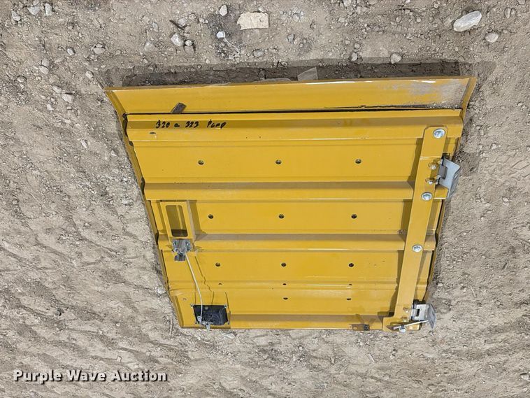 image for item FN3891 Caterpillar 323 excavator compartment doors