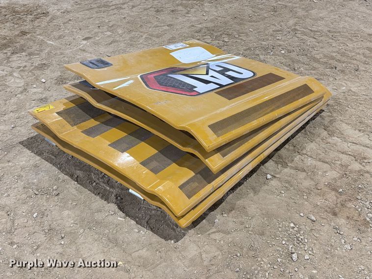 image for item FN3892 Caterpillar 336 excavator compartment doors