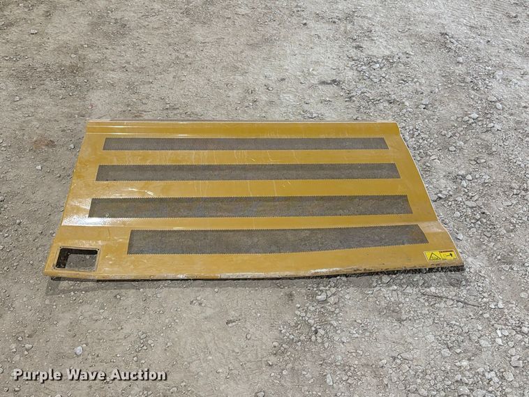 image for item FN3892 Caterpillar 336 excavator compartment doors