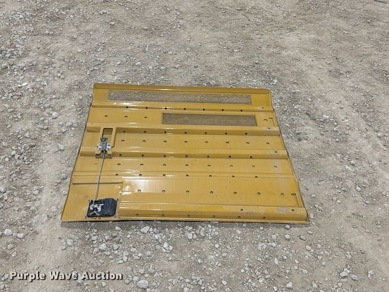 image for item FN3892 Caterpillar 336 excavator compartment doors