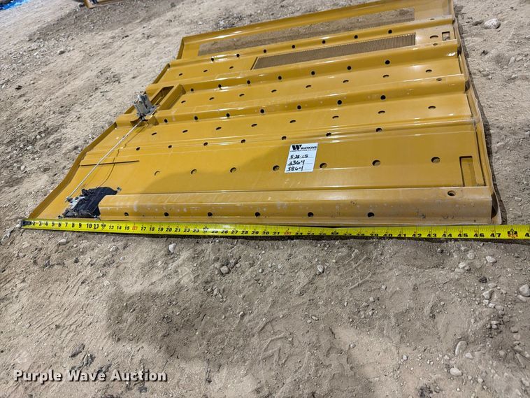 image for item FN3892 Caterpillar 336 excavator compartment doors