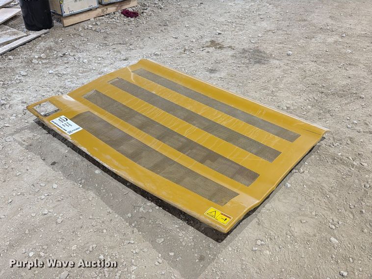 image for item FN3893 Caterpillar 336 excavator radiator compartment door