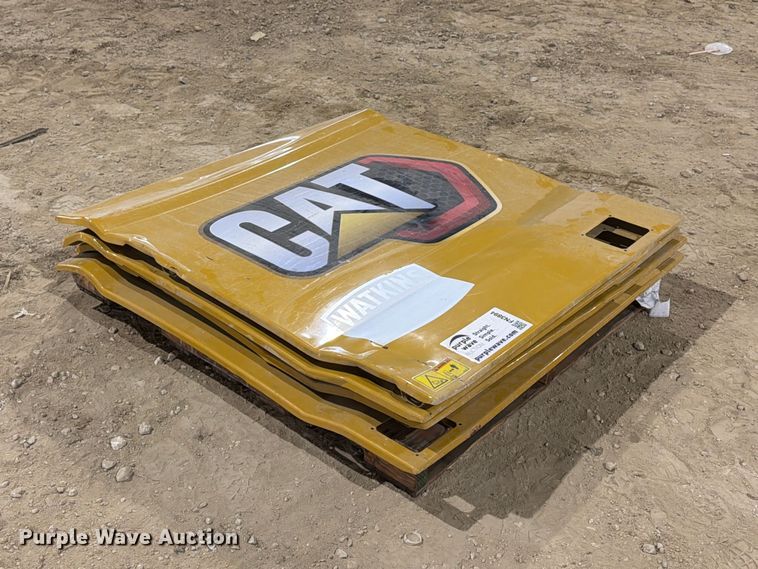 image for item FN3894 Caterpillar 330 excavator compartment doors