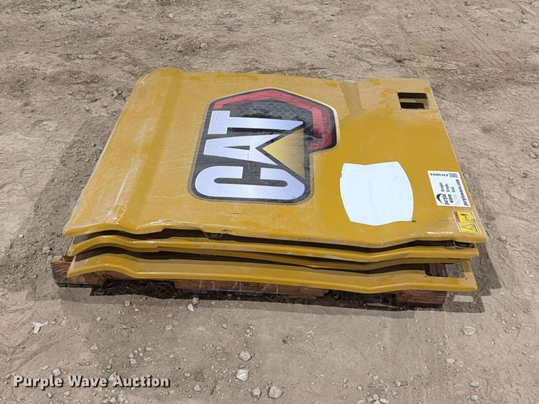 image for item FN3894 Caterpillar 330 excavator compartment doors