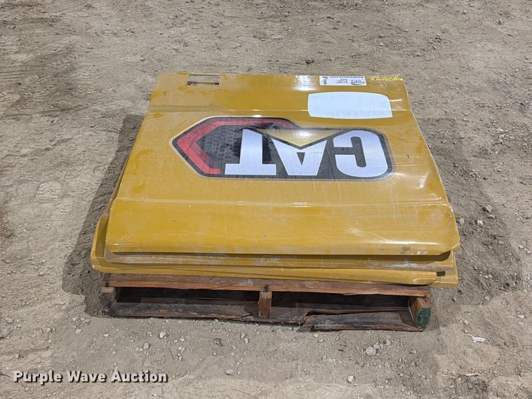 image for item FN3894 Caterpillar 330 excavator compartment doors