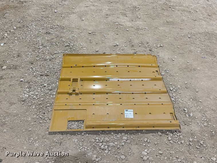 image for item FN3894 Caterpillar 330 excavator compartment doors