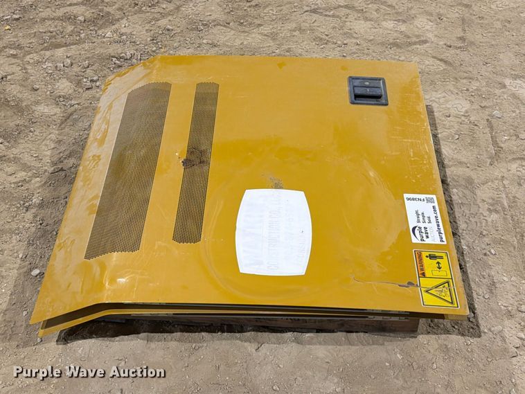 image for item FN3896 Caterpillar 326F / 330F excavator radiator compartment doors