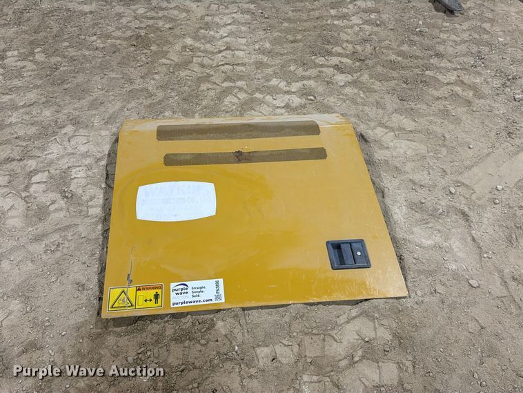 image for item FN3896 Caterpillar 326F / 330F excavator radiator compartment doors