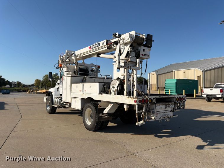 image for item DT3045 2013 Kenworth T370 digger derrick truck