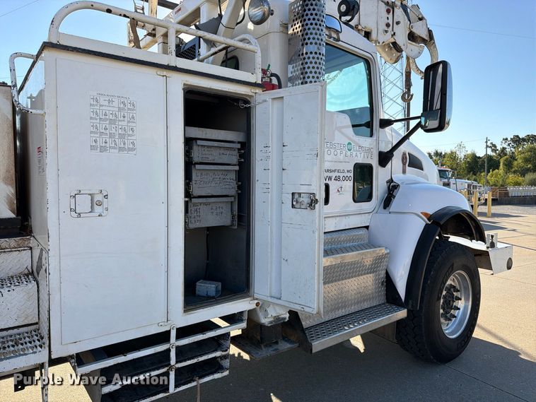 image for item DT3045 2013 Kenworth T370 digger derrick truck