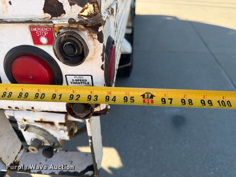 image for item DT3045 2013 Kenworth T370 digger derrick truck