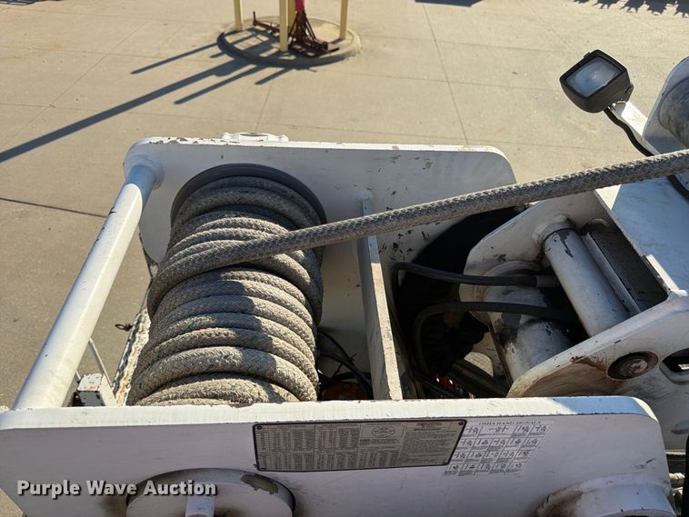 image for item DT3045 2013 Kenworth T370 digger derrick truck