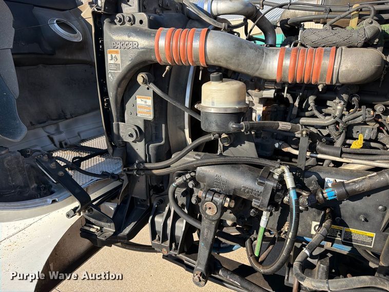 image for item DT3045 2013 Kenworth T370 digger derrick truck