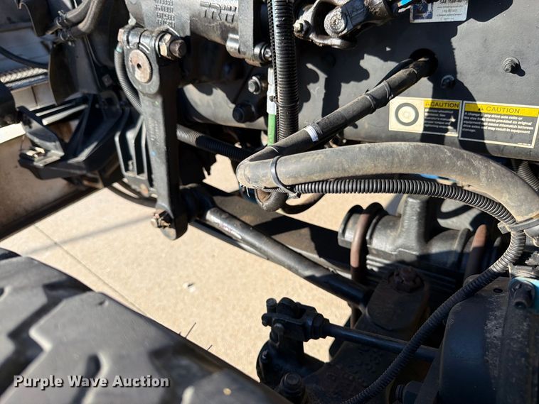 image for item DT3045 2013 Kenworth T370 digger derrick truck