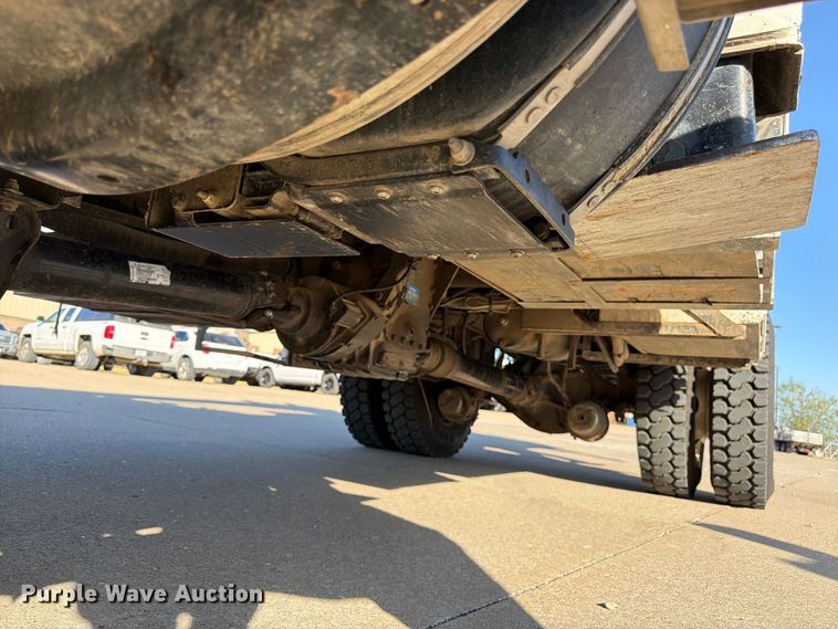 image for item DT3045 2013 Kenworth T370 digger derrick truck