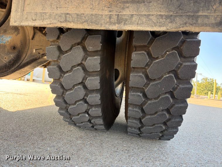 image for item DT3045 2013 Kenworth T370 digger derrick truck