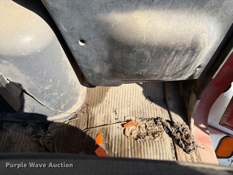image for item DT3059 1995 Ford LTA9000 semi truck