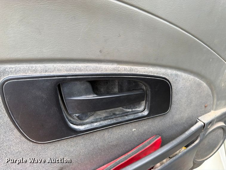 image for item DT3069 2011 International LF627 semi truck