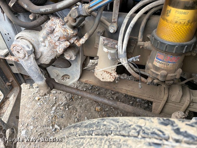 image for item DT3069 2011 International LF627 semi truck