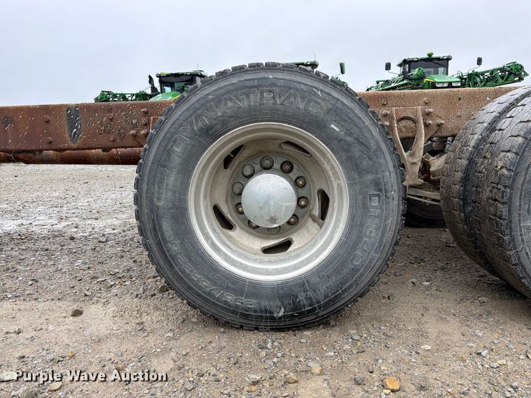 image for item DT3069 2011 International LF627 semi truck