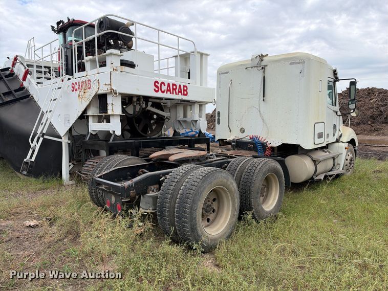 image for item DU1552 2005 Freightliner Columbia semi truck