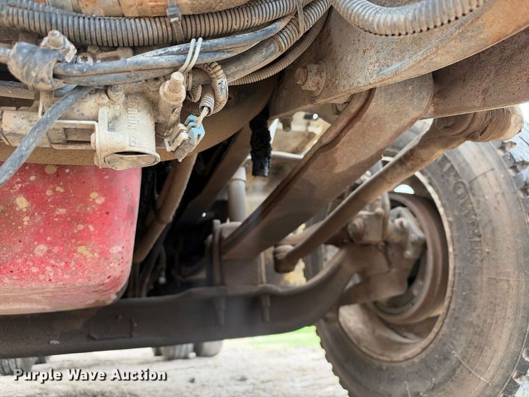 image for item DU1553 2005 International 9200 semi truck