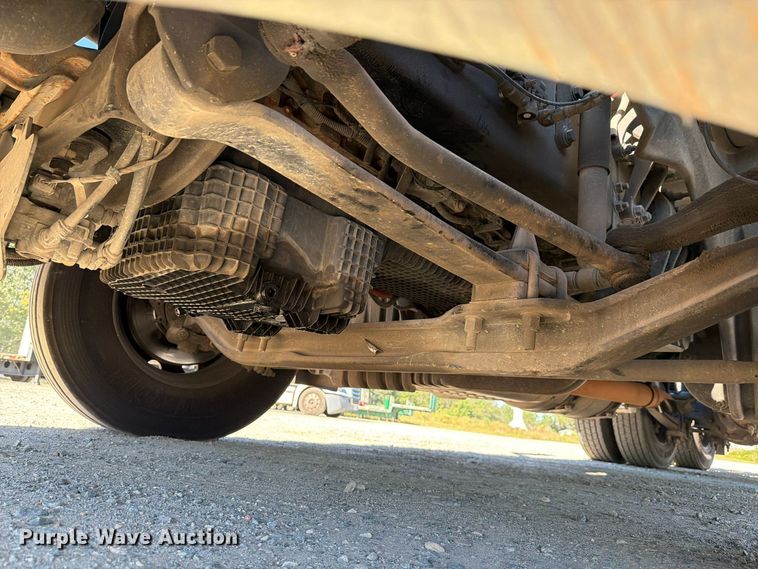 image for item DV7408 2020 Freightliner Cascadia 126 semi truck
