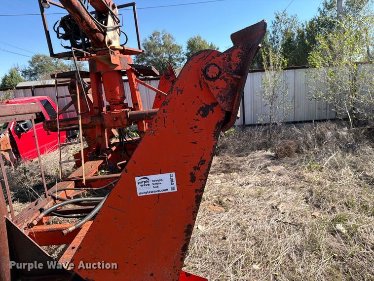image for item DV8722 crane