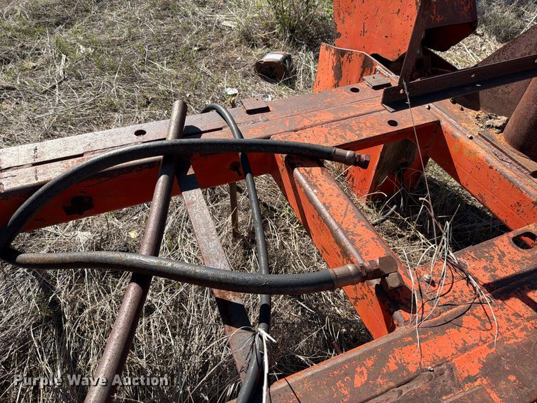 image for item DV8722 crane