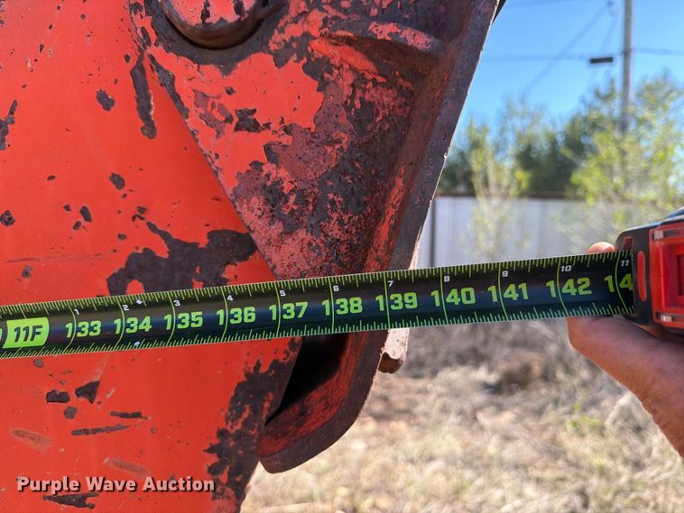 image for item DV8722 crane