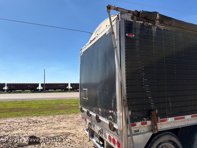 image for item DV8736 2007 Wilson Trailer Co. DWG-550WB grain trailer
