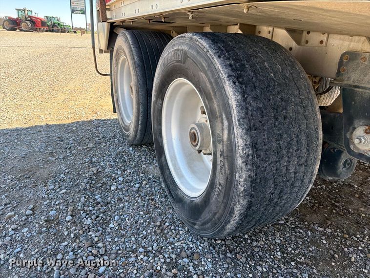 image for item DV8736 2007 Wilson Trailer Co. DWG-550WB grain trailer