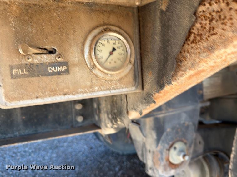 image for item DV8736 2007 Wilson Trailer Co. DWG-550WB grain trailer